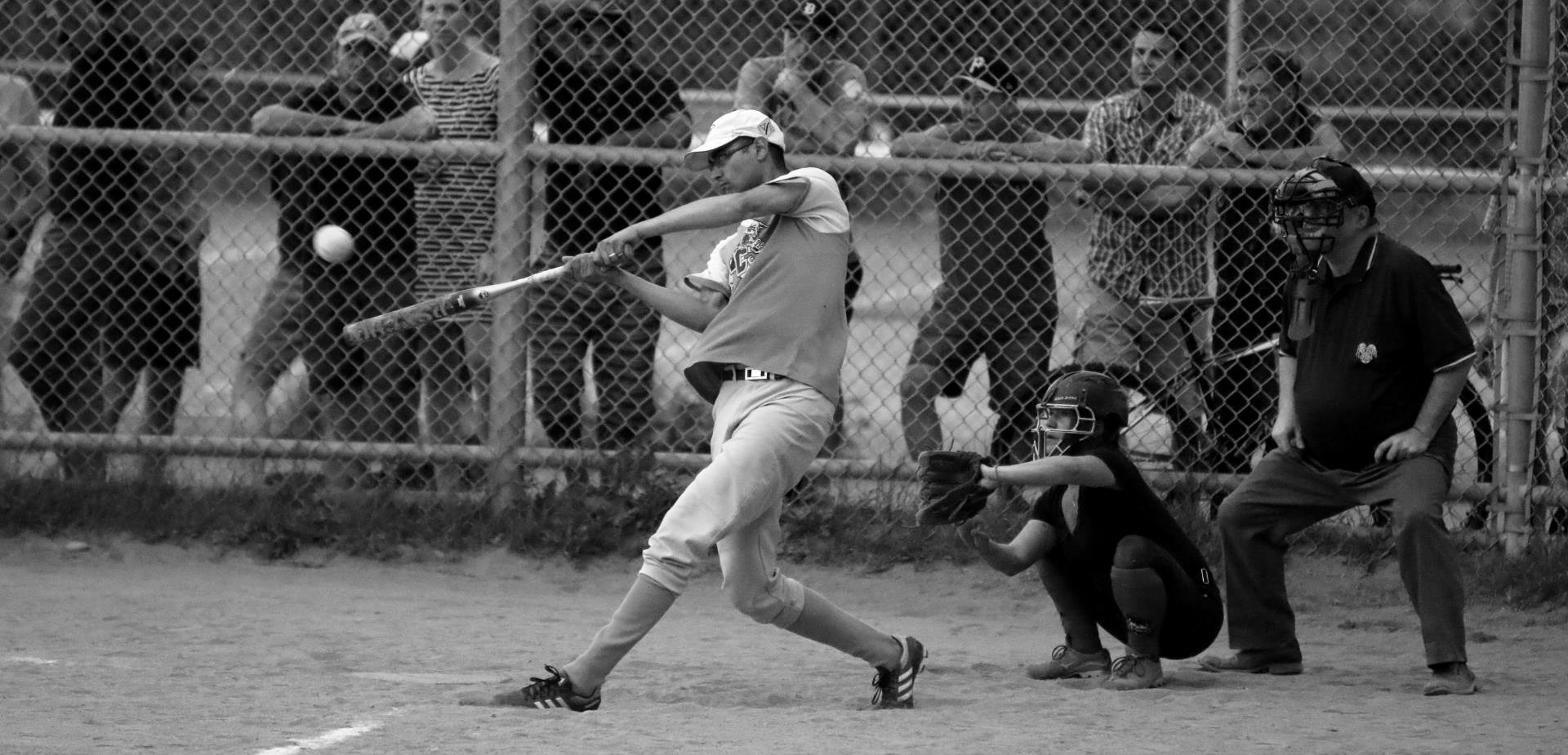 Softball game at Parc Jeanne-Mance